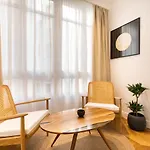 Majestic 4Br/4Bath Apartment In Sagrada Familia Area